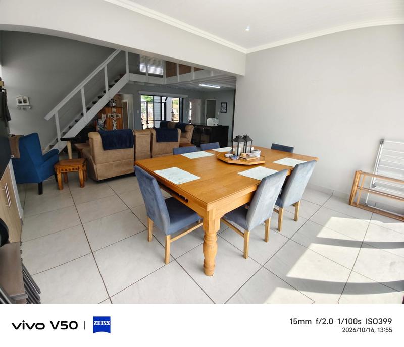 3 Bedroom Property for Sale in Hartenbos Heuwels Western Cape
